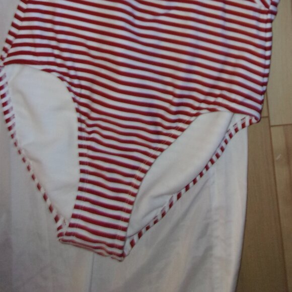 NEW size medium womens one piece swim suitstriped white - Picture 5 of 5
